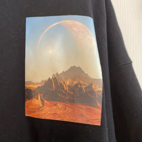 H&M Divided Graphic Black Sweatshirt size XL - Picture 4 of 7